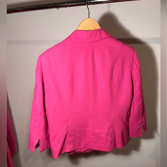 Fuscia Pink Linen Blend skirt suit - Picture 4 of 7